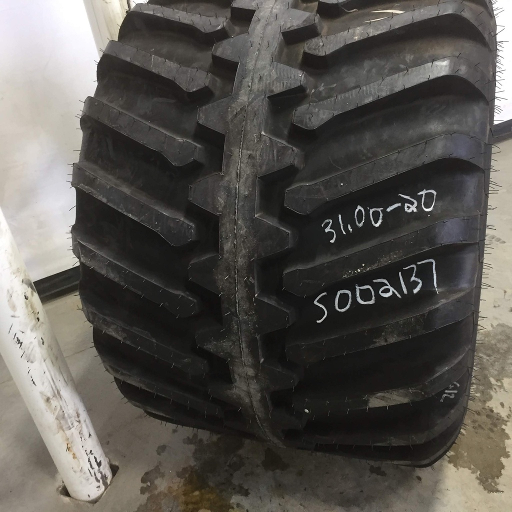 48/31.00-20 Firestone Flotation 23 (Center Rib) HF-2, G (14 Ply) 99%