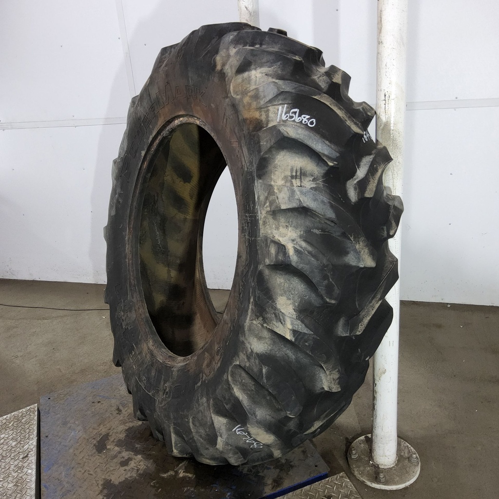 18.4-34 Power Mark L/S Rear Trac R-1 D (8 Ply), 70%