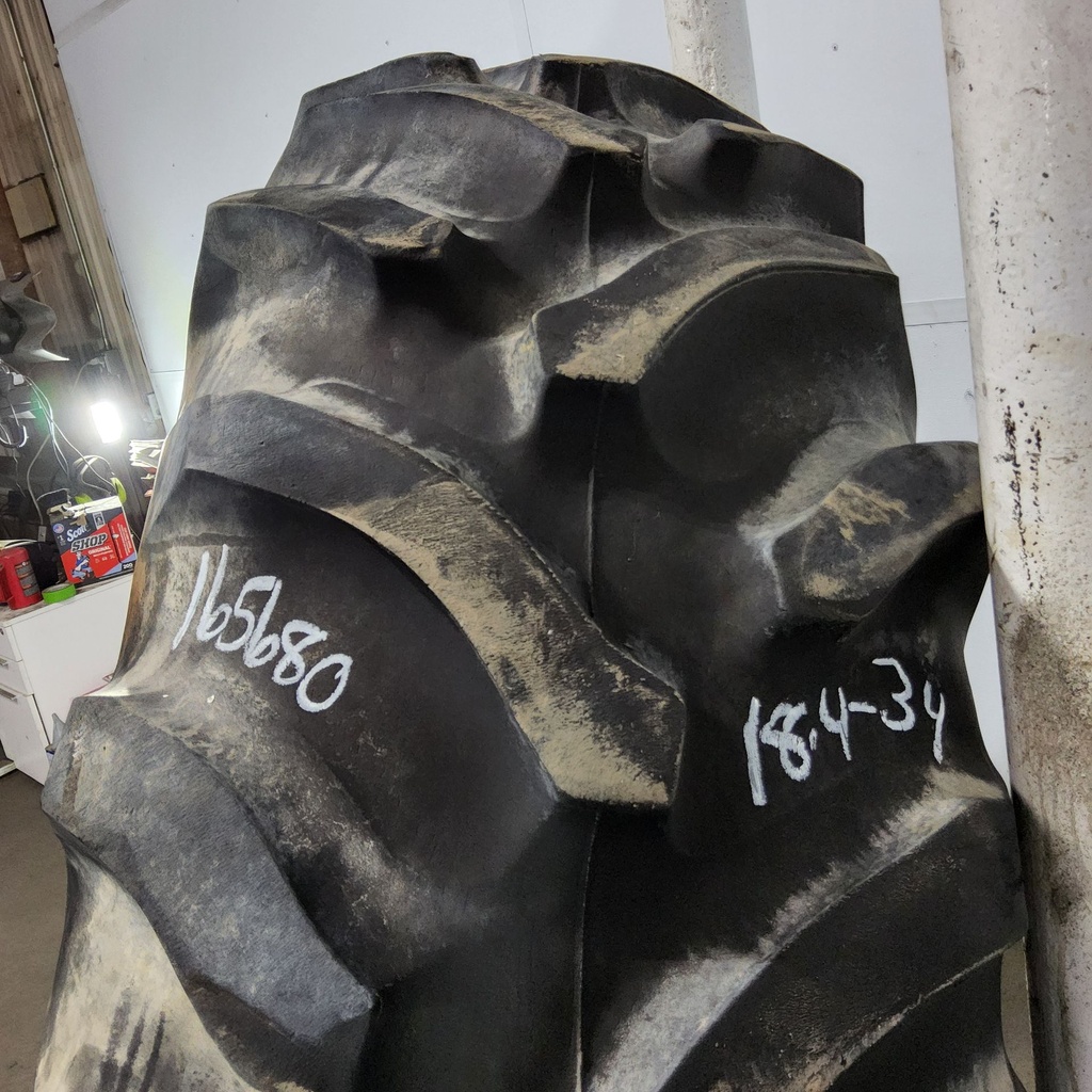 18.4-34 Power Mark L/S Rear Trac R-1 D (8 Ply), 70%