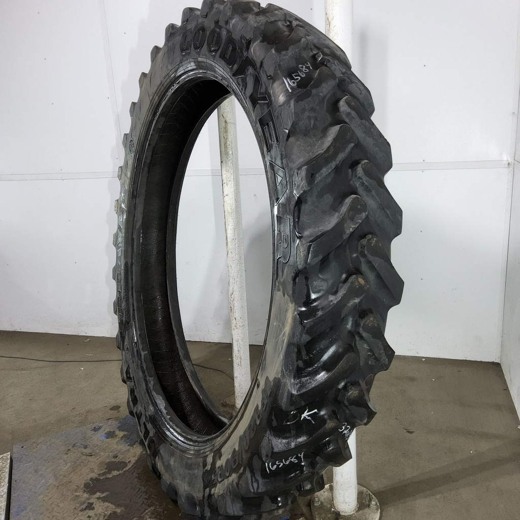 IF320/90R54 Goodyear Farm Ultra Sprayer R-1 162D 70%