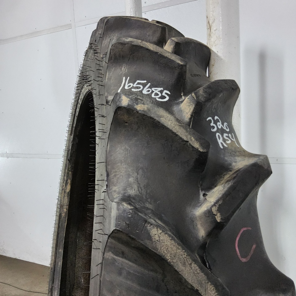 320/90R54 Goodyear Farm DT800 Super Traction R-1W 149A8 85%