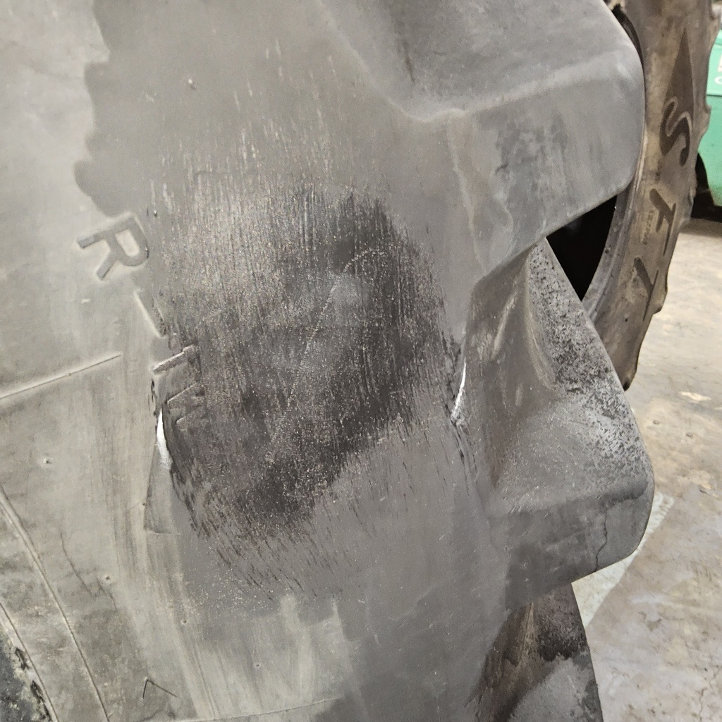 480/80R50 Firestone Radial Deep Tread 23 R-1W 159B 65% 480/80R50 Firestone Radial Deep Tread 23 R-1W 159B 65% 480/80R50 Firestone