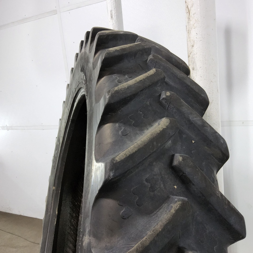 320/90R50 BKT Tires Agrimax RT 945 R-1W 150A8 70%