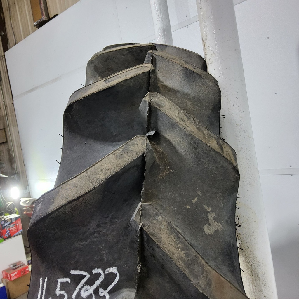 320/90R54 Goodyear Farm DT800 Super Traction R-1W 149A8 90%