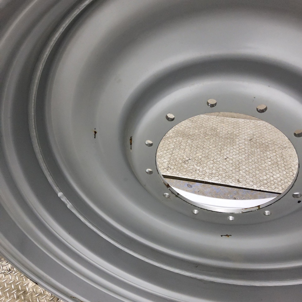 25"W x 46"D, Case IH Silver Mist 12-Hole Bubble Disc , -2.78" Offset