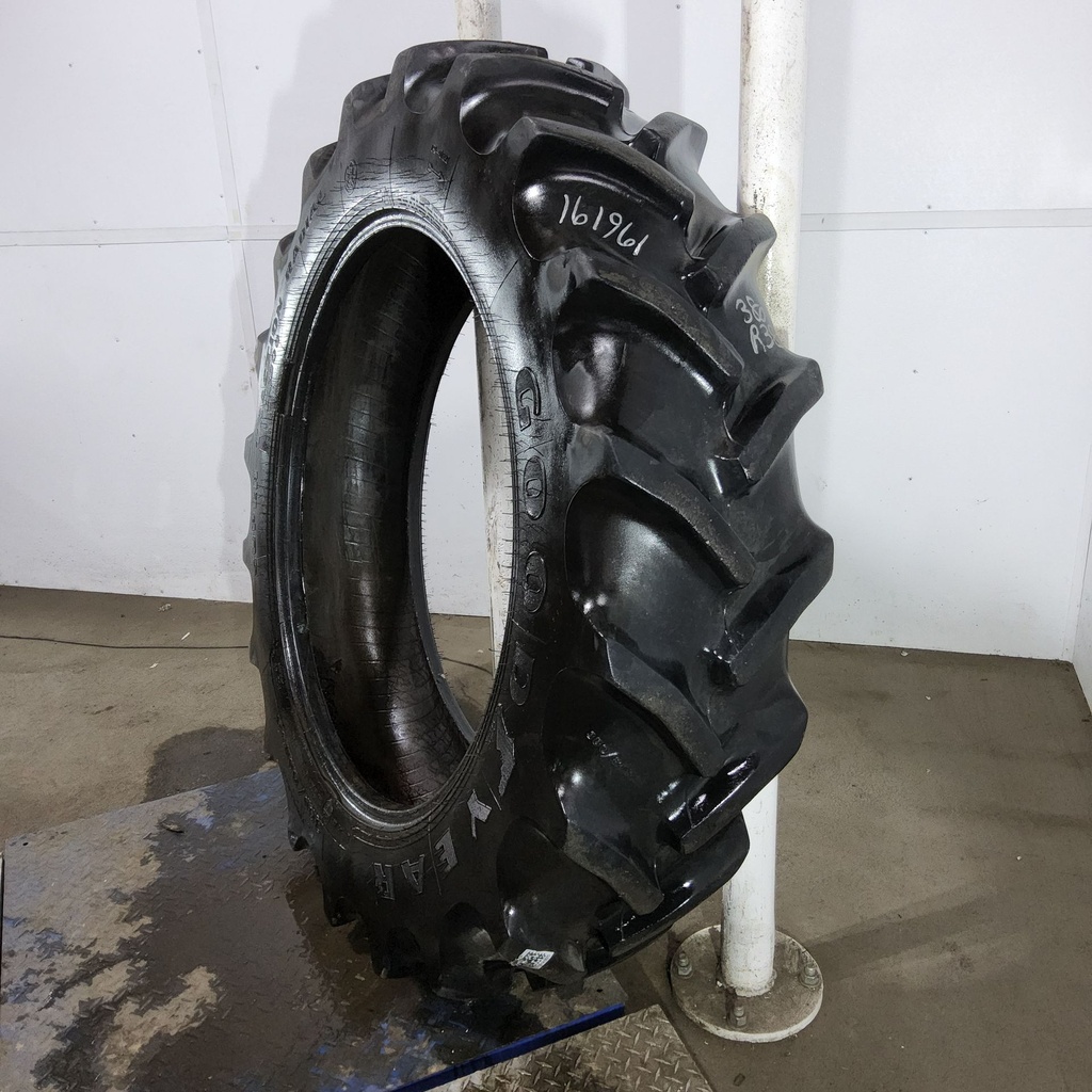 380/80R38 Goodyear Farm DT800 Super Traction R-1W 142A8 70%