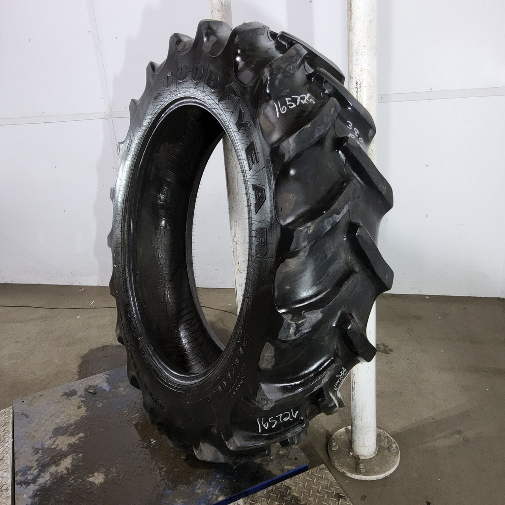 380/80R38 Goodyear Farm DT800 Super Traction R-1W 142A8 70%