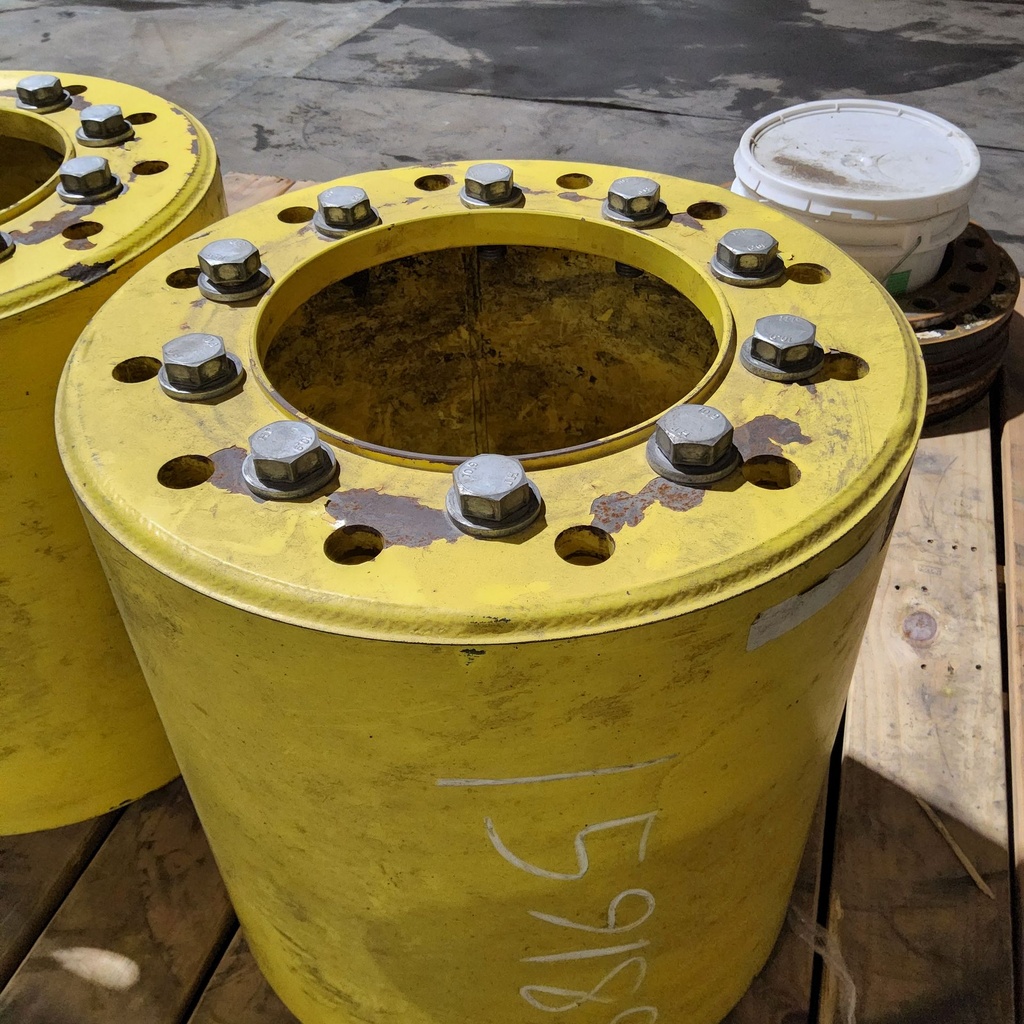 12 to 10-Hole 20"L Sprayer Extension, John Deere Yellow