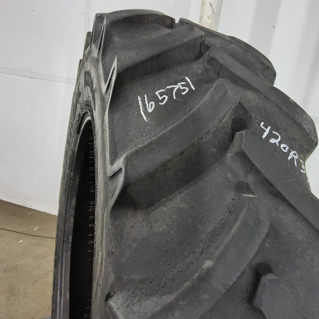 420/85R34 Goodyear Farm DT806 Optitrac R-1W 147B 55%