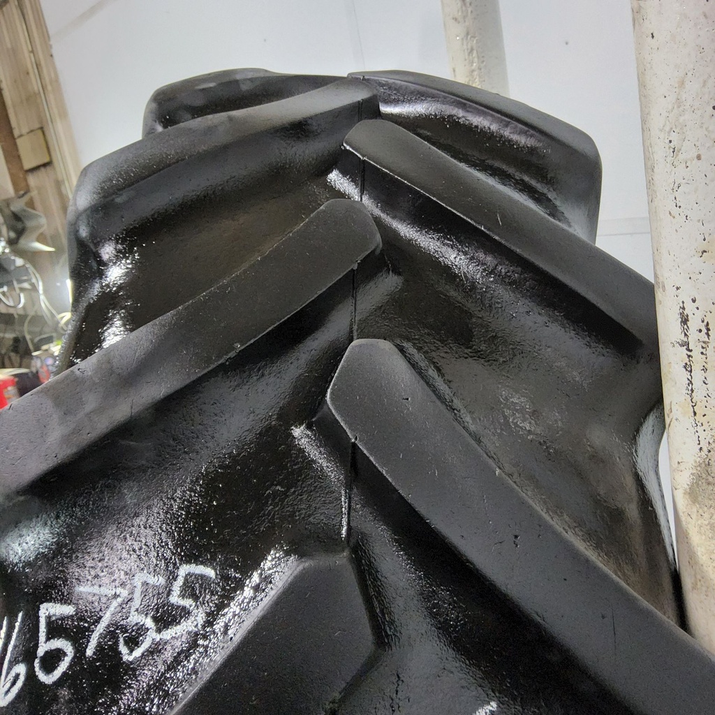 420/85R34 Goodyear Farm DT806 Optitrac R-1W 147B 55%