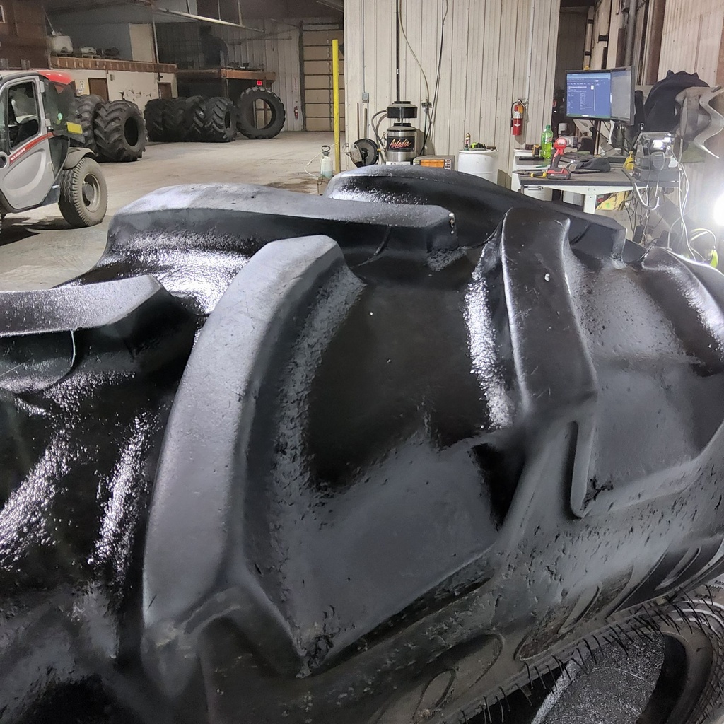 420/85R34 Goodyear Farm DT806 Optitrac R-1W 147B 55%