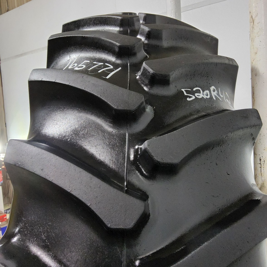 520/85R42 Firestone Radial All Traction 23 R-1 157A8/157B 90%