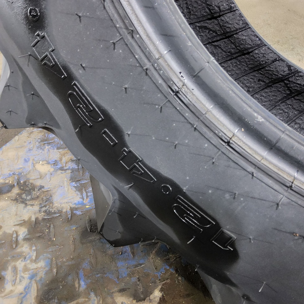 12.4-24 Galaxy Agri-Trac II R-1 D (8 Ply), 99%