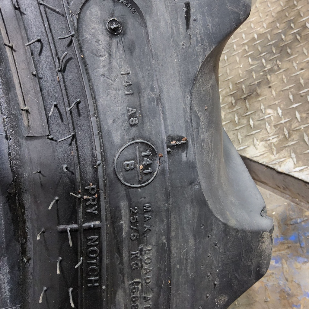 320/80R42 Goodyear Farm DT800 Super Traction R-1W 141A8 50%