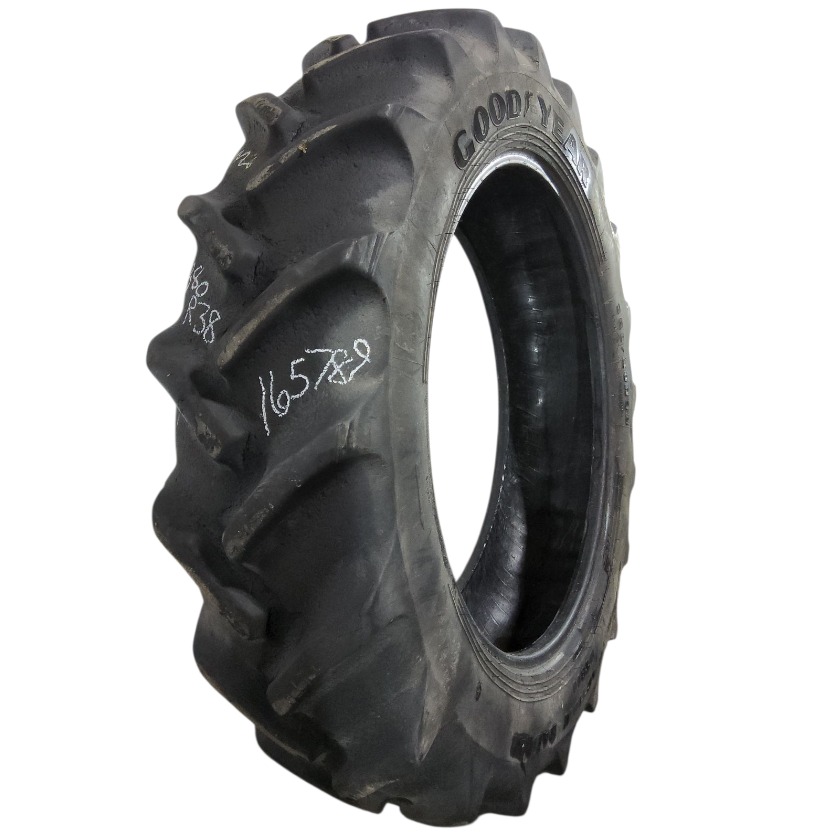 380/80R38 Goodyear Farm DT800 Super Traction R-1W 142A8 50%