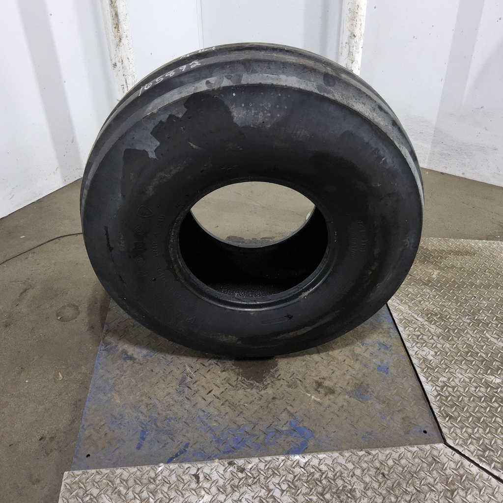 14L-16.1 Firestone Champion Guide Grip 4-Rib F-2M E (10 Ply), 85%