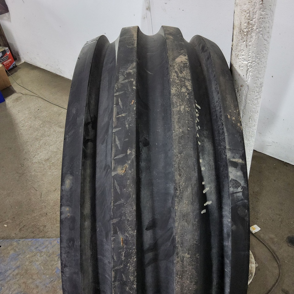 16.5L-16.1 Firestone Champion Guide Grip 4-Rib F-2M D (8 Ply), 90%