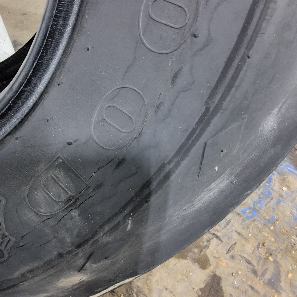 11.00-16 Goodyear Farm Dyna Rib SL F-2M D (8 Ply), 90%