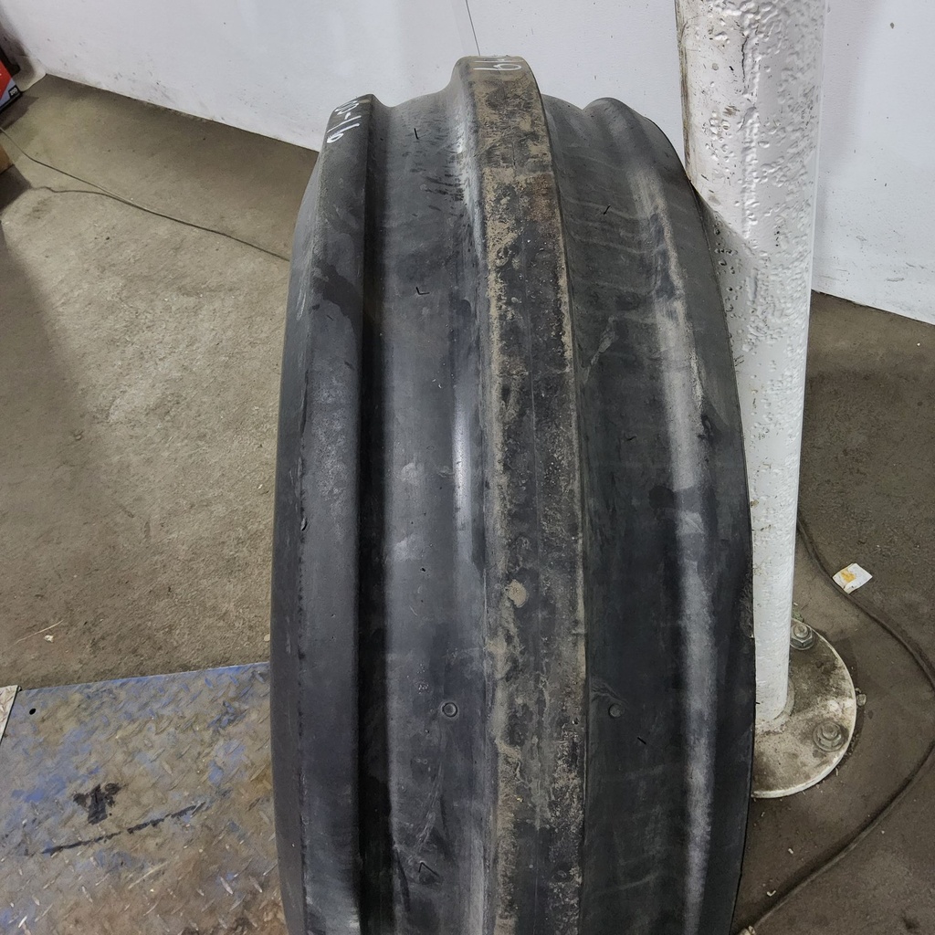 11.00-16 Super Hi-Rib F-2 D (8 Ply), 85%