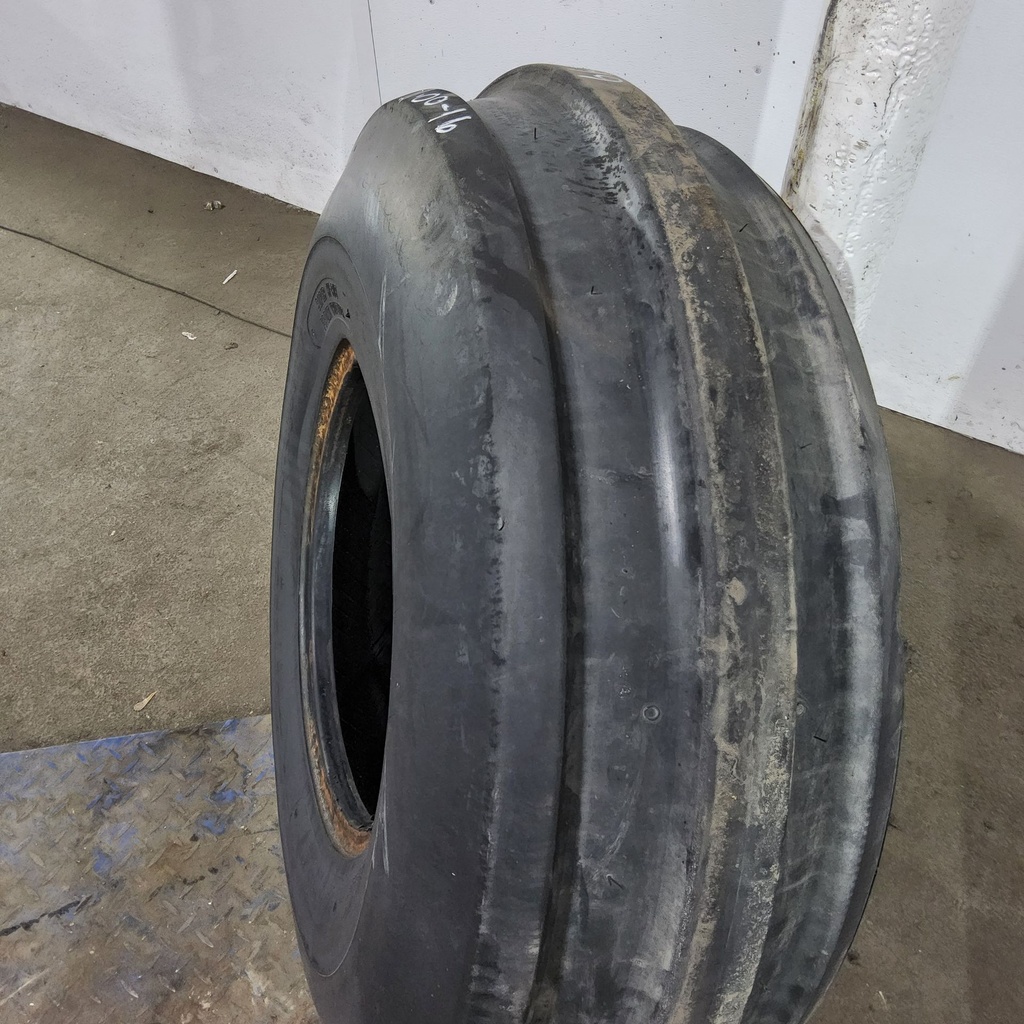 11.00-16 Super Hi-Rib F-2 D (8 Ply), 85%