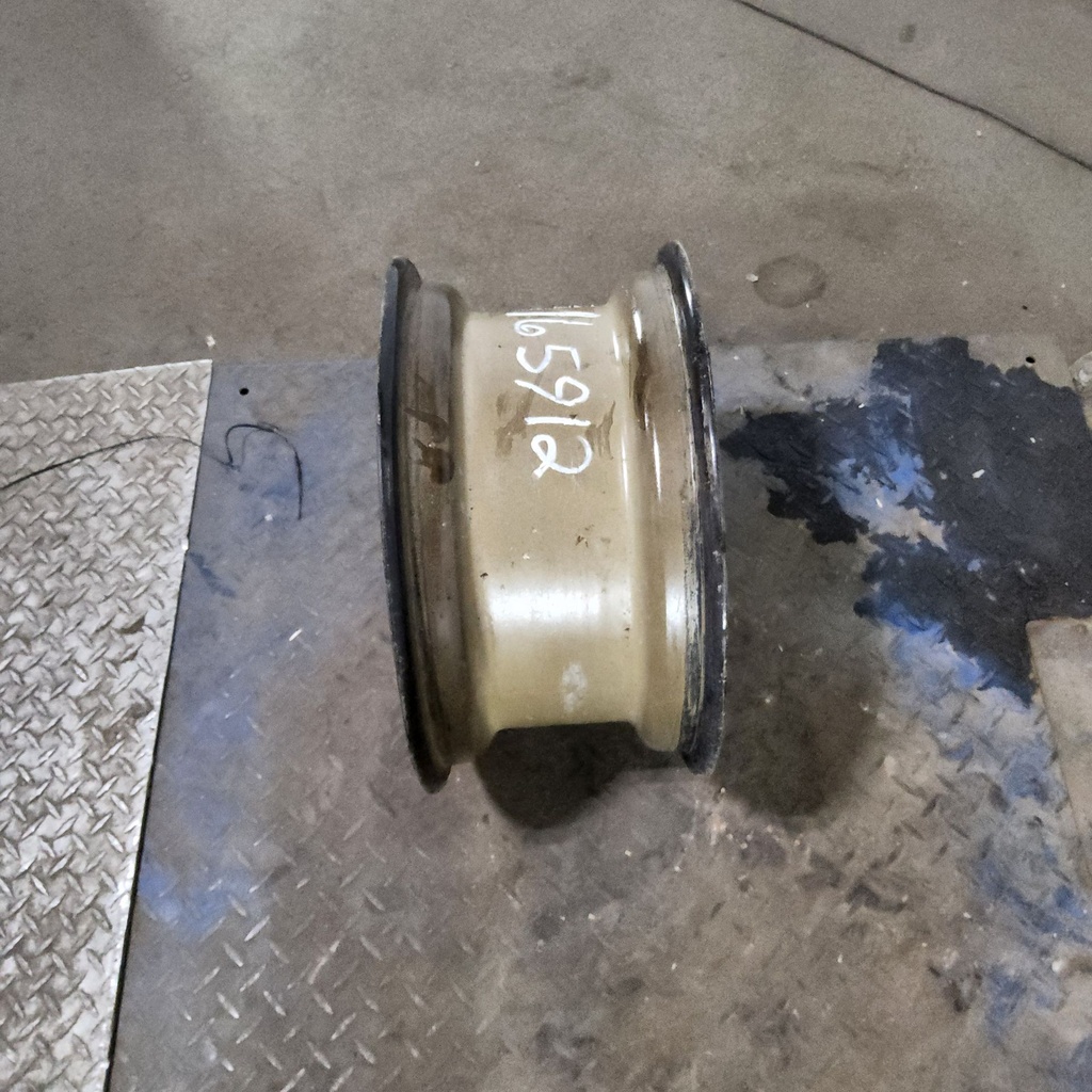 8"W x 16"D, Black 8-Hole Flat Plate , -1.12" Offset