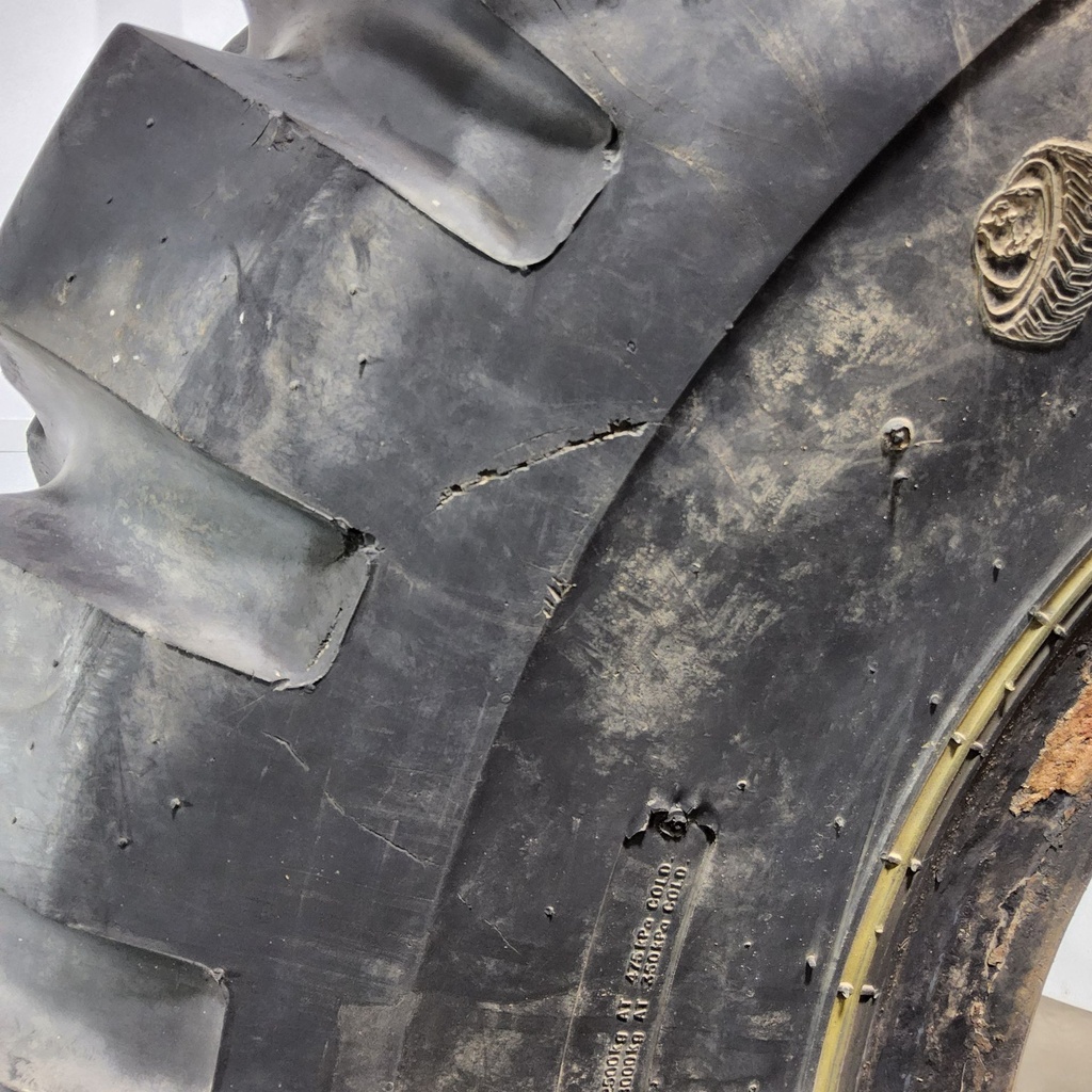 23.5-25 Galaxy Premium Rock Lug+ E-3/L-3 N (24 Ply), 60%