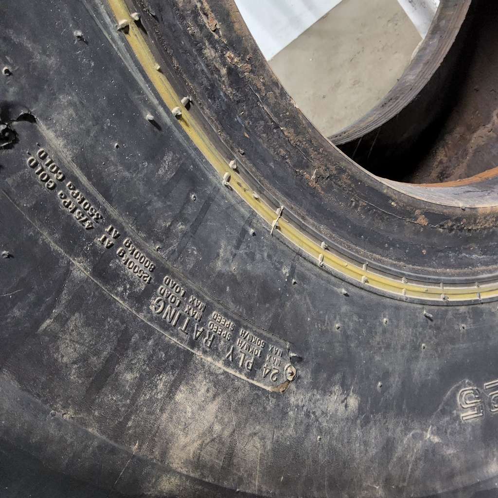 23.5-25 Galaxy Premium Rock Lug+ E-3/L-3 N (24 Ply), 60%