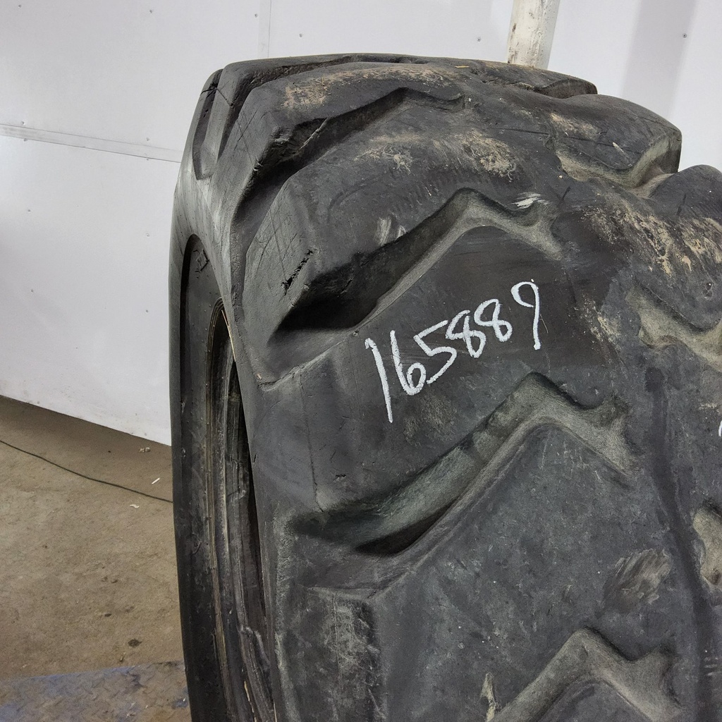 23.5-25 Firestone Super Rock Grip Deep Tread L-4 H (16 Ply), 35%