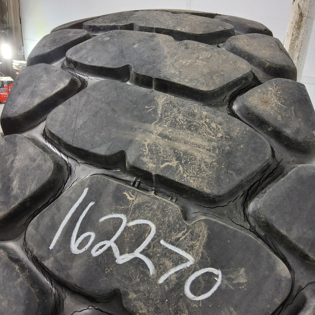 20.5R25 Bridgestone VMT V-Steel M-Traction L-3 D (8 Ply), 60%