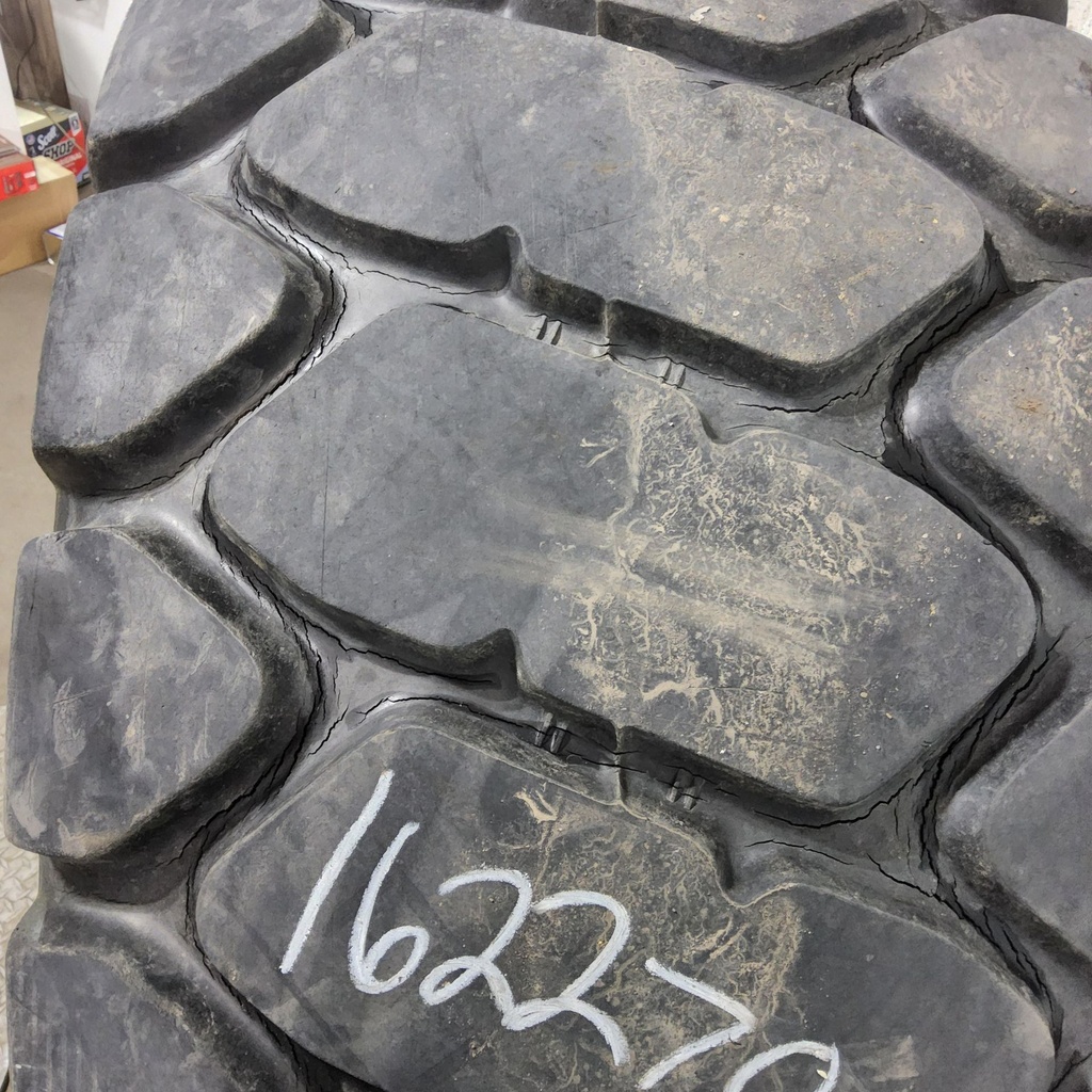 20.5R25 Bridgestone VMT V-Steel M-Traction L-3 D (8 Ply), 60%