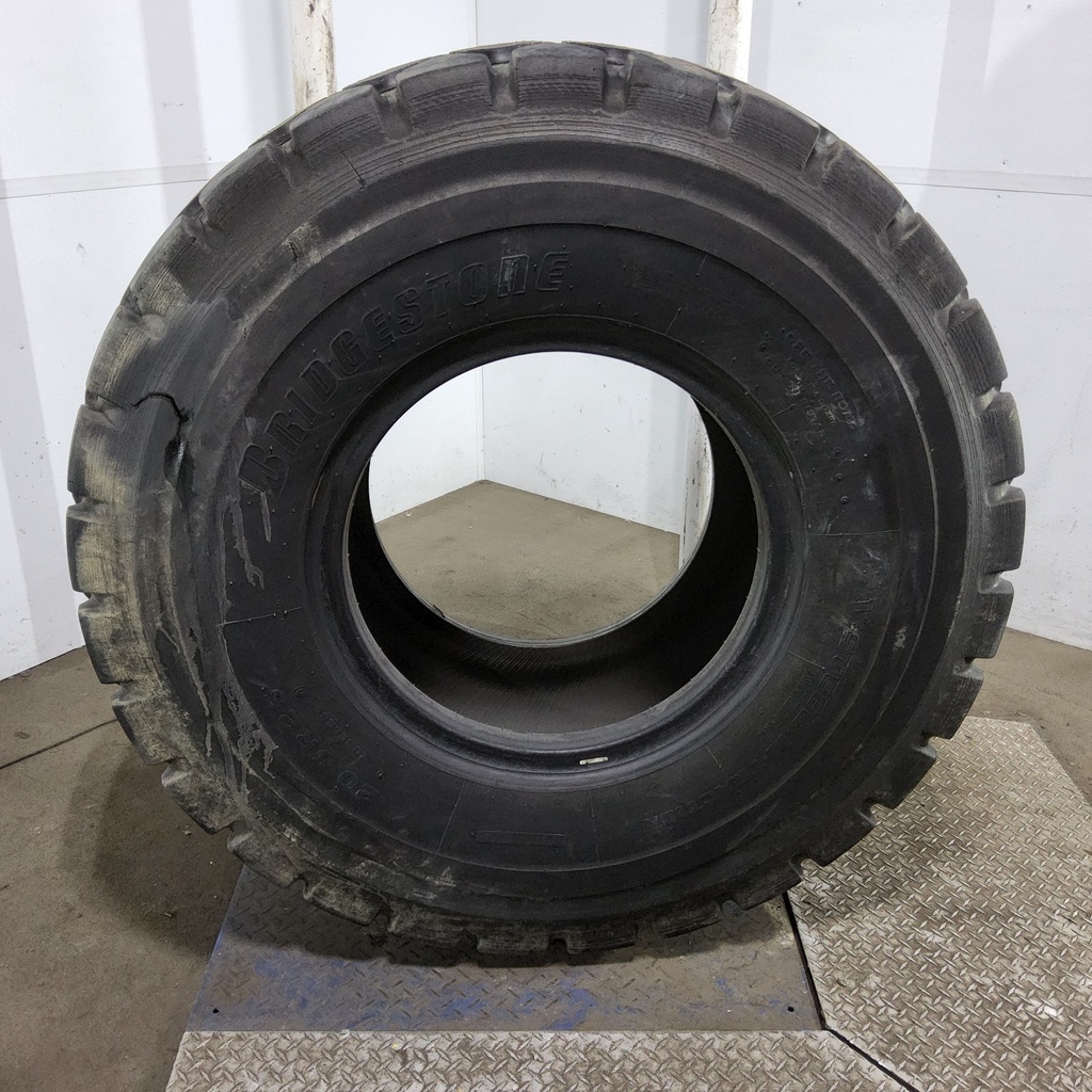 20.5R25 Bridgestone VMT V-Steel M-Traction L-3 D (8 Ply), 60%