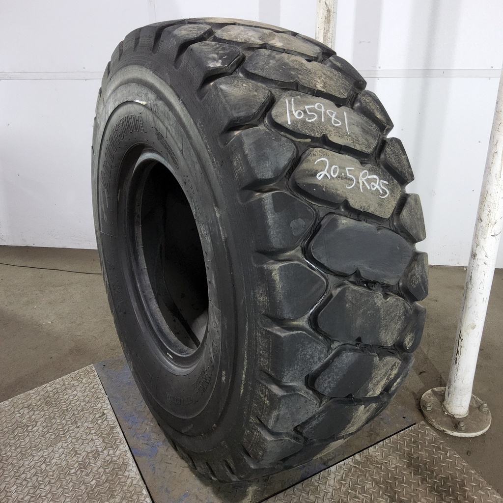20.5R25 Bridgestone VMT V-Steel M-Traction L-3 D (8 Ply), 60%
