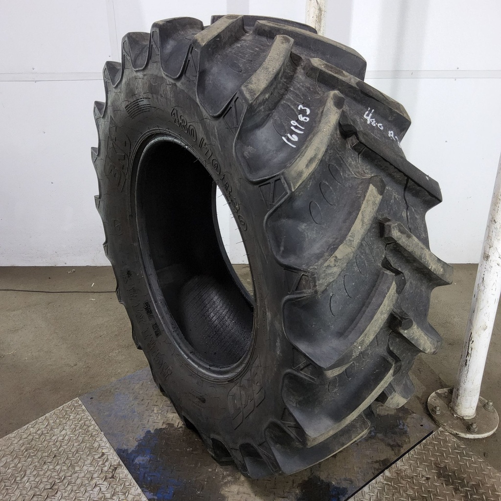 480/70R30 BKT Tires Agrimax RT 765 R-1W 141D 85%