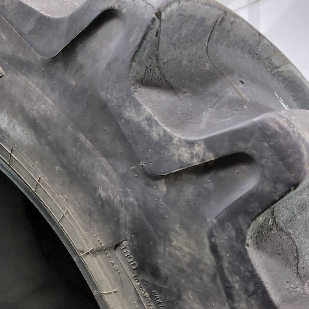 LSW1400/30R46 Goodyear Farm Optitrac R-1W 189D 75%