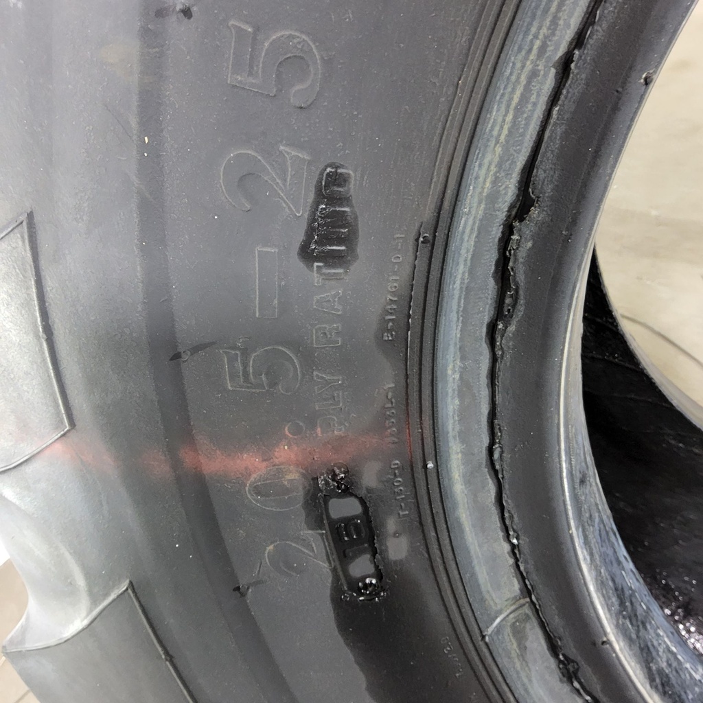 20.5-25 Galaxy Power Traction Grader-Loader L-2 H (16 Ply), 90%