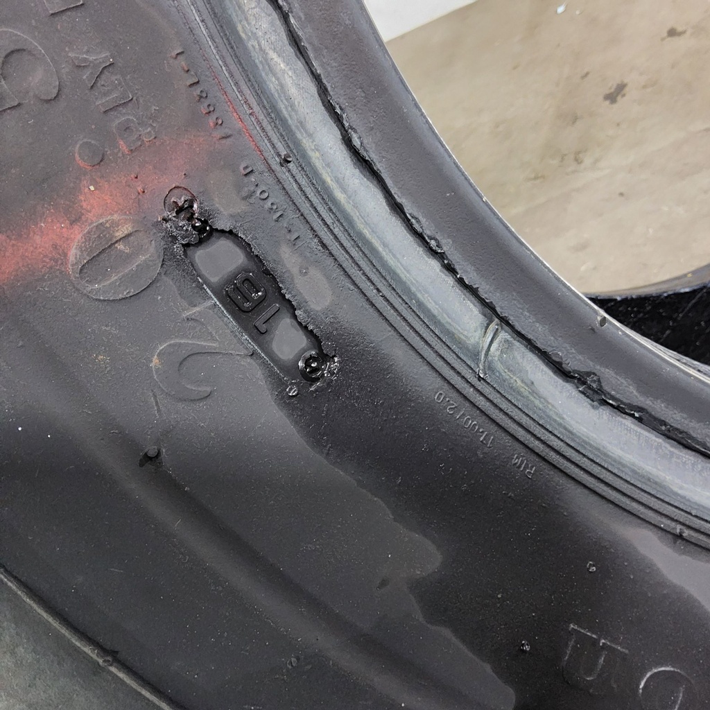 20.5-25 Galaxy Power Traction Grader-Loader L-2 H (16 Ply), 90%