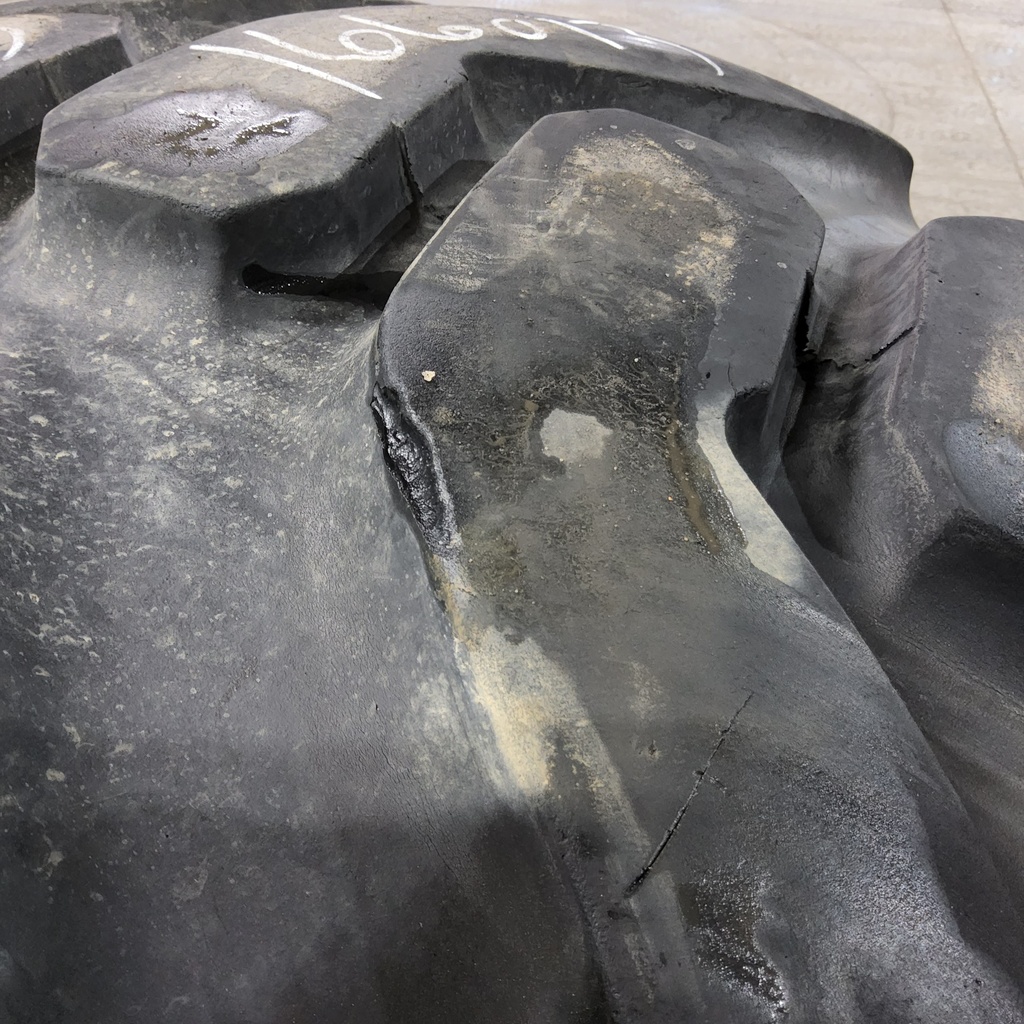 20.5-25 Galaxy Power Traction Grader-Loader L-2 H (16 Ply), 90%