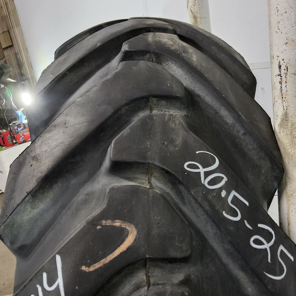 20.5-25 Titan Farm Loader Grader L-2 F (12 Ply), 90%