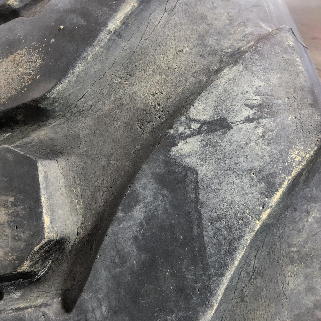 20.5-25 Galaxy Power Traction Grader-Loader L-2 H (16 Ply), 65%