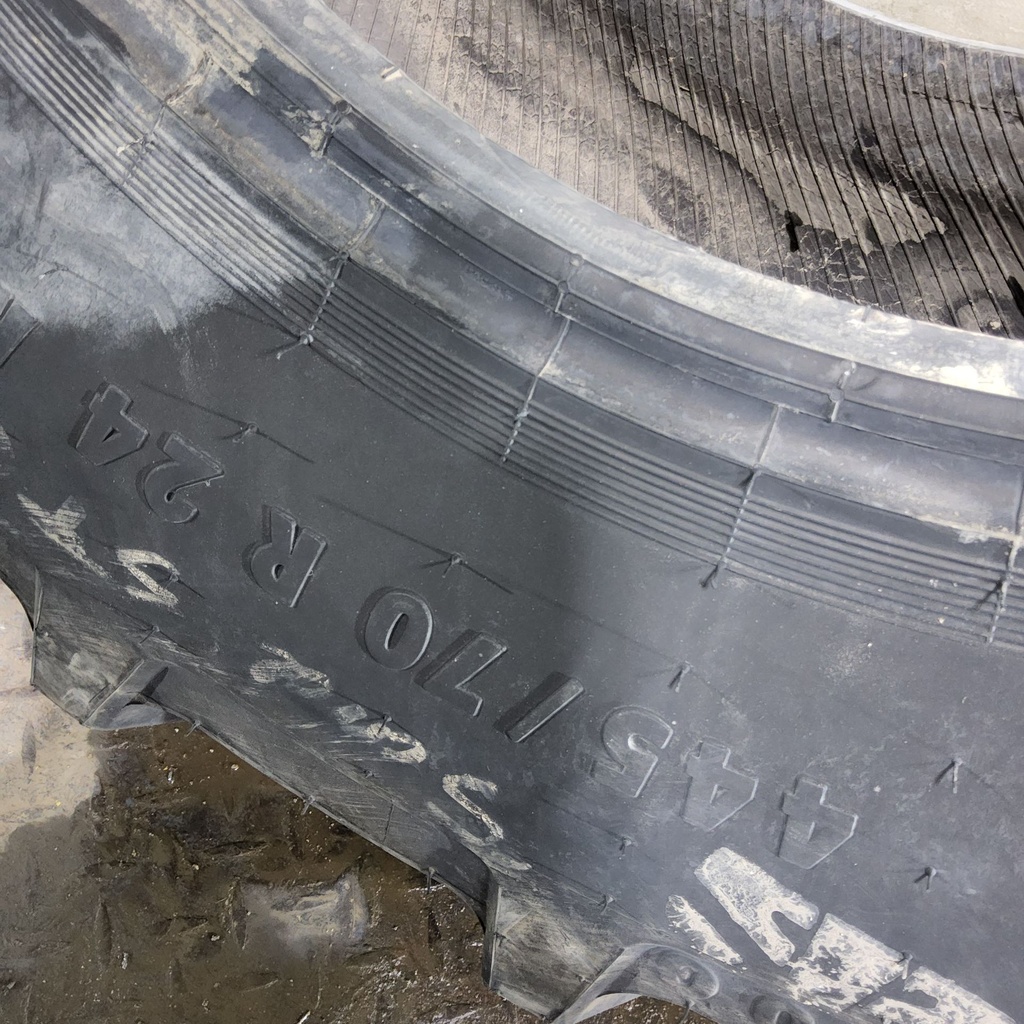 445/70R24 Continental AC70 Radial  R-1W 151G 70%