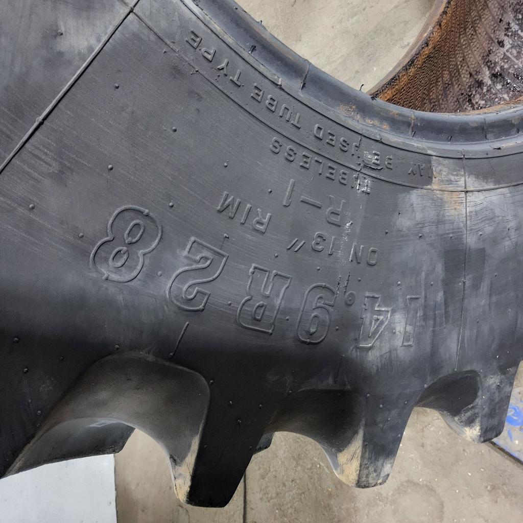 380/85R28 Firestone Radial All Traction FWD R-1 133A8 90%