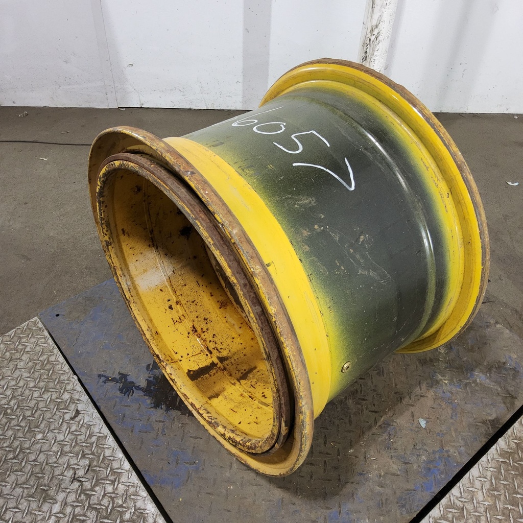 17"W x 25"D, Cat Yellow 14-Hole 3 Piece Formed Plate , 1.25" Offset