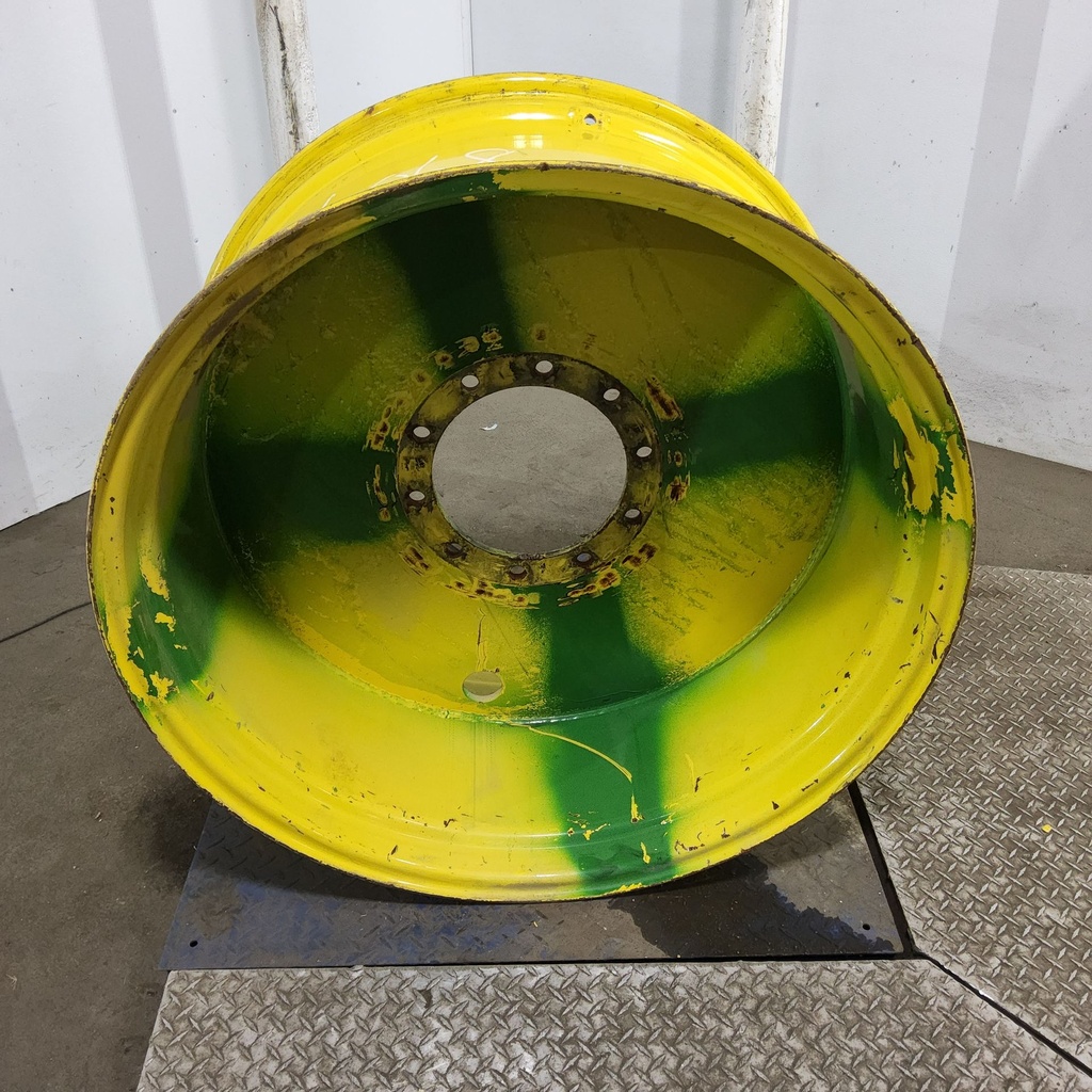 18"W x 38"D, John Deere Yellow 10-Hole Flat Plate Sprayer , 2.62" Offset