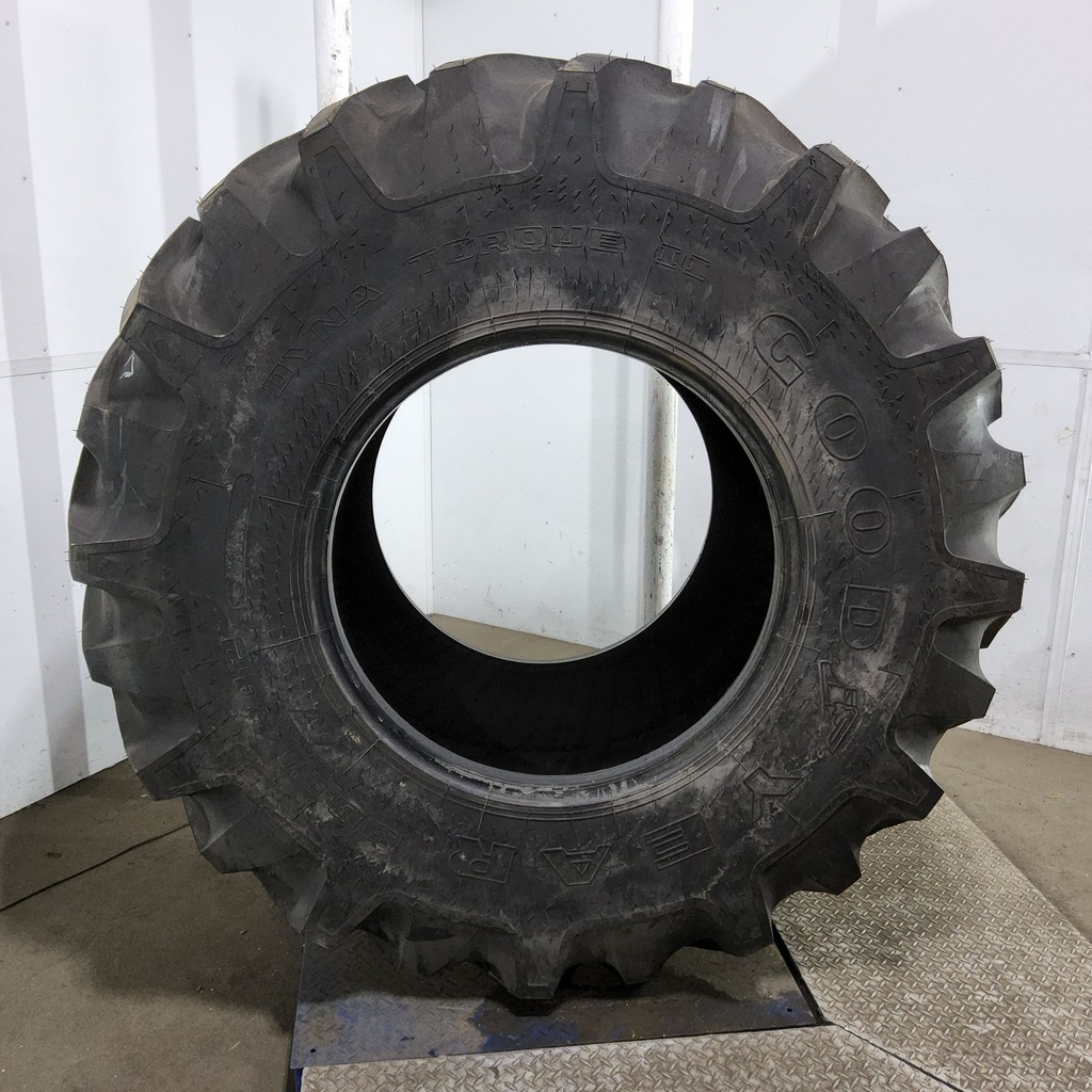 30.5L-32 Goodyear Farm Dyna Torque II R-1 G (14 Ply), 99%