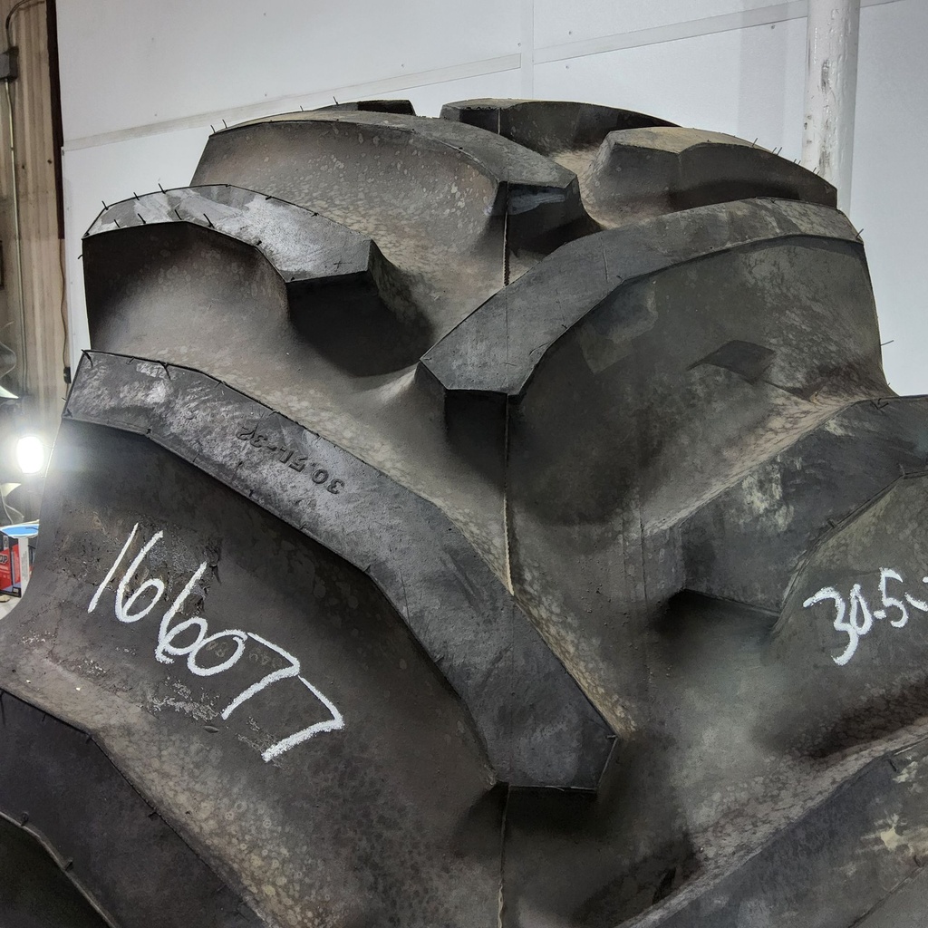 30.5L-32 Goodyear Farm Dyna Torque II R-1 G (14 Ply), 99%