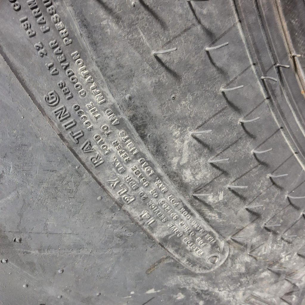 30.5L-32 Goodyear Farm Dyna Torque II R-1 G (14 Ply), 99%