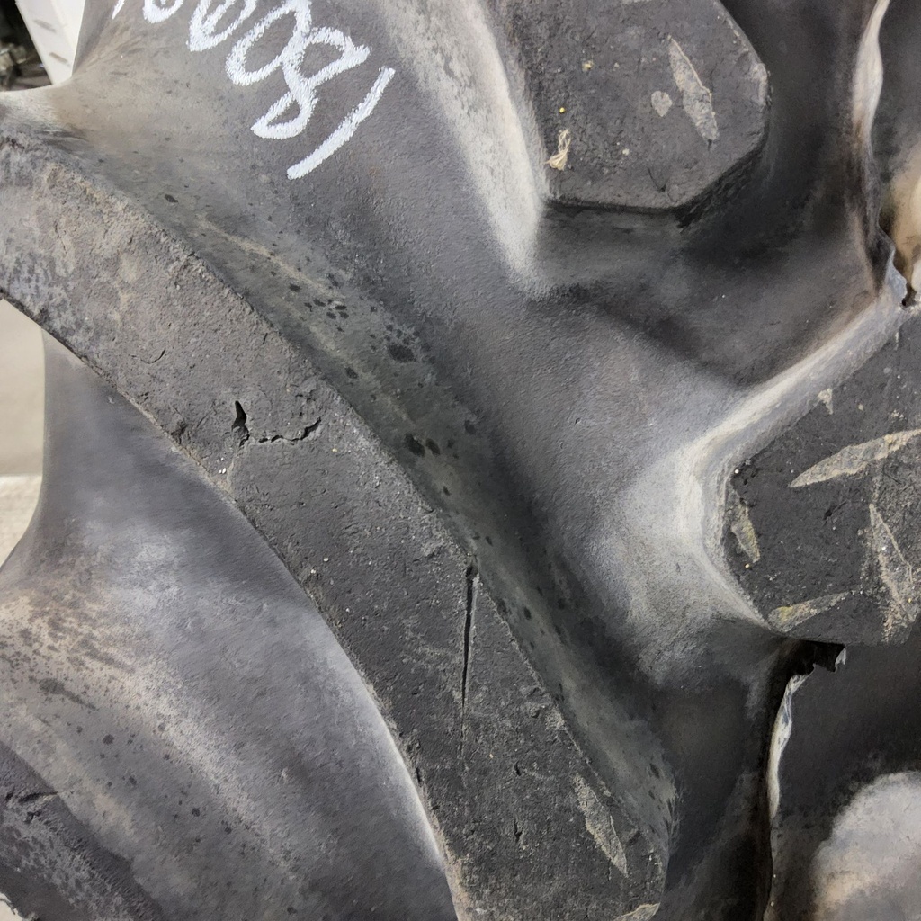 420/85R26 Firestone Radial All Traction FWD R-1 138B 95%