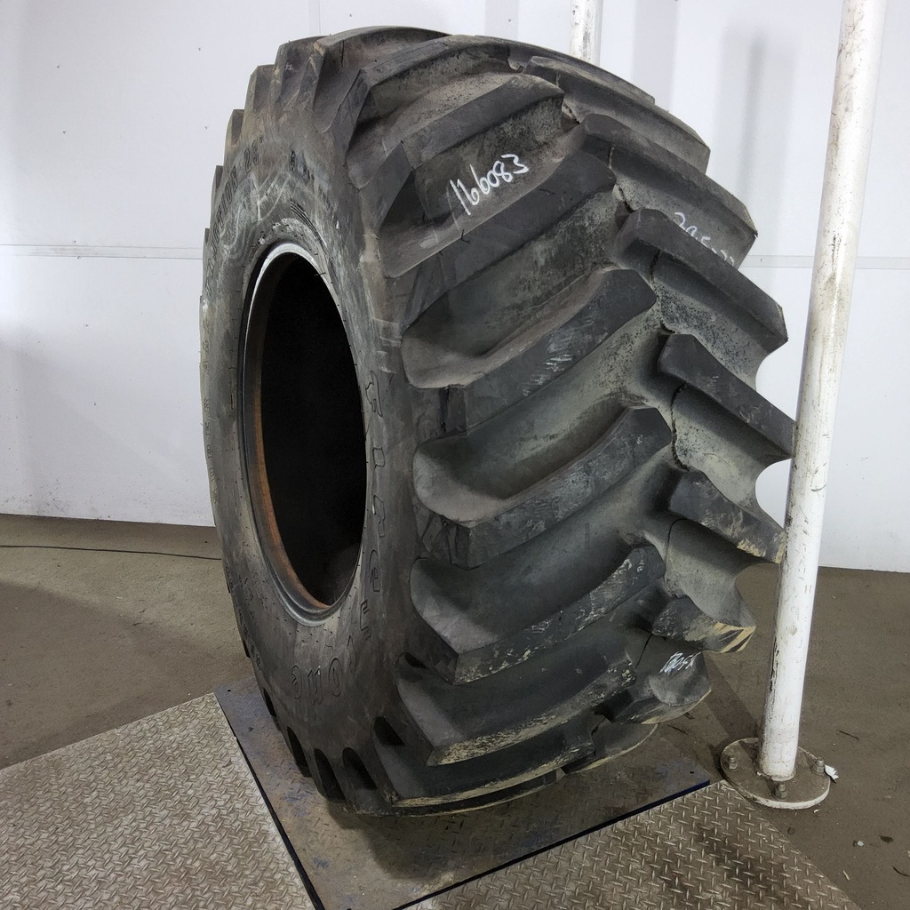 30.5L-32 Firestone Super All Traction 23 R-1 G (14 Ply), 90%