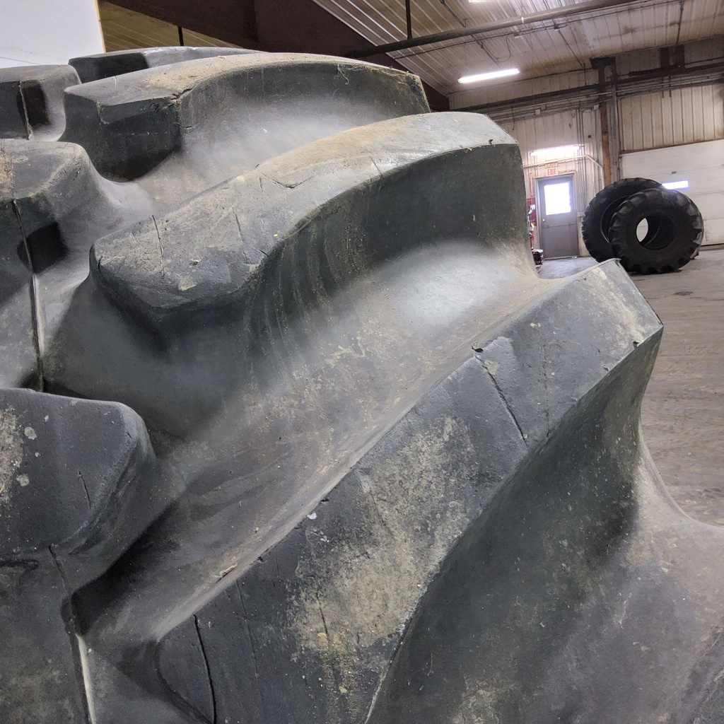 30.5L-32 Firestone Super All Traction 23 R-1 G (14 Ply), 90%