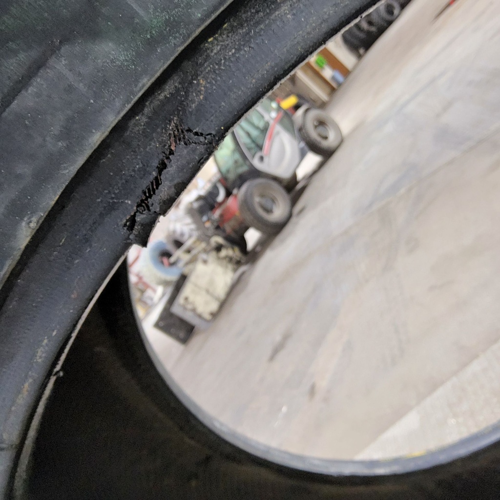 24.5-32 Firestone All Traction Field & Road R-1 E (10 Ply), 85%